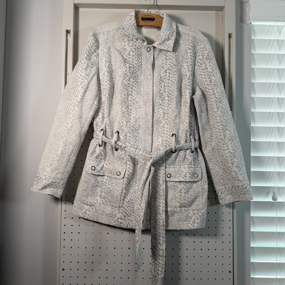 Chicos Jacket Womens White Gray Printed Snap Belted Waist CollarUtility 2 Large
